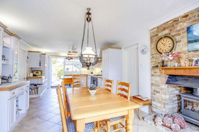 Kitchen/breakf...