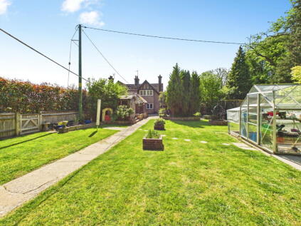 Champions Gate Cottages, West Grinstead