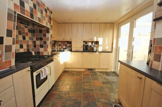 Kitchen photo 1