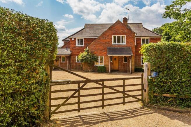 house. estate agency Dunsfold The Chestnuts