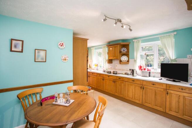 Kitchen/Breakfast Ro