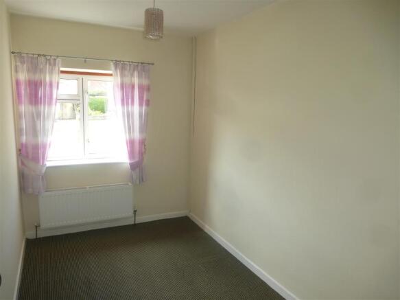 bedroom 3.JPG