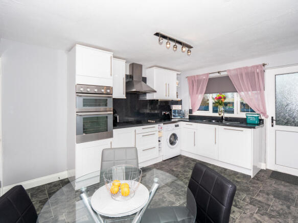 Kitchen/Dining
