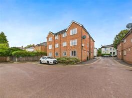 18, Stow Court, Gloucester Road, Cheltenham GL51 8ND