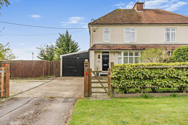 8684590-exterior1...
