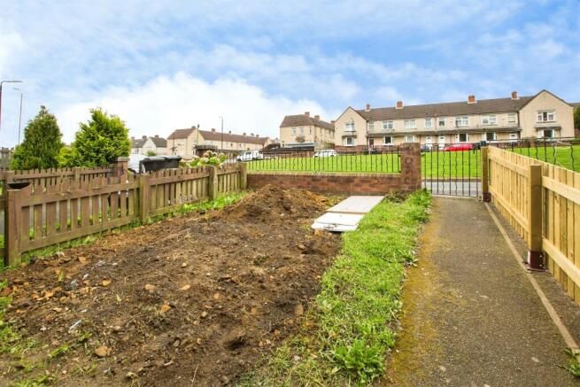 2 bed Terraced for sale Image 10