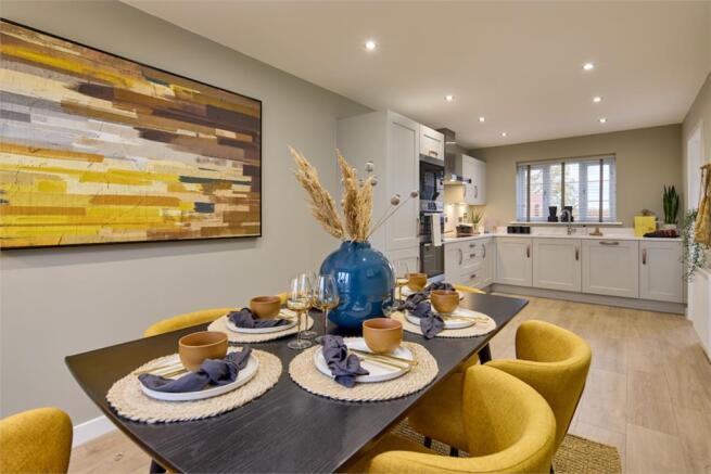 4 bed Detached for sale Image 5