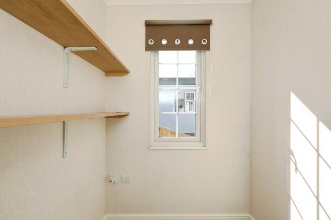 2 bed Park Home for sale Image 9