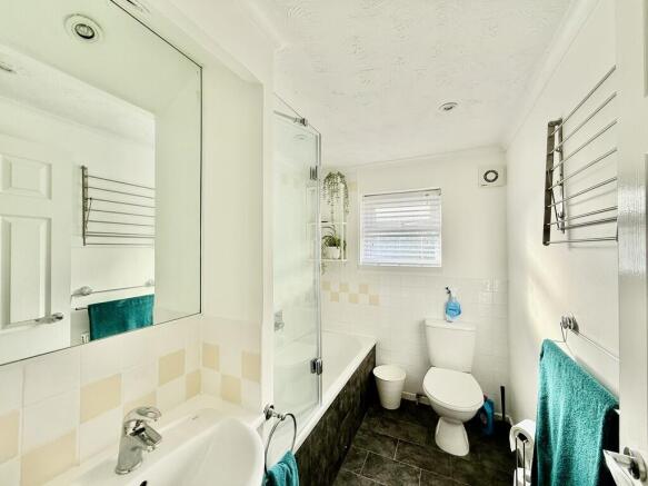 Photo 11