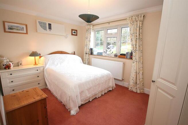 Bed 3.