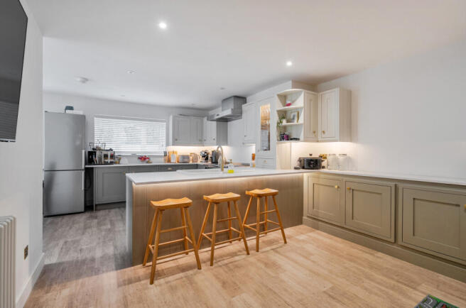 1428741-7-69b7dc6...