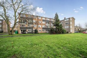 37, Grove Crescent, Rickmansworth WD3 3JT