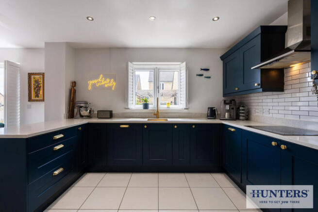 4 bed Detached for sale Image 4