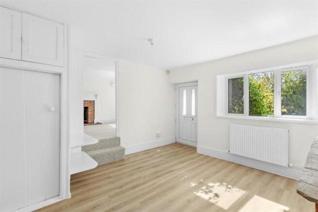 36 Bishopstone, HP17 8SF-4.jpg