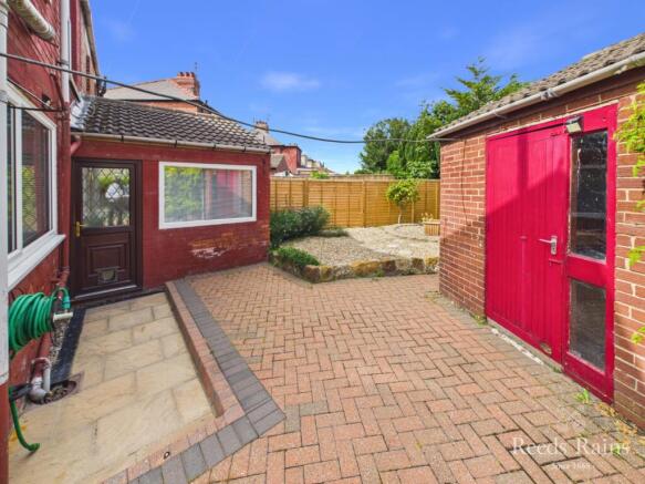 3 bed Semi-Detached for sale Image 11