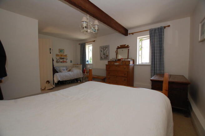 bed 1