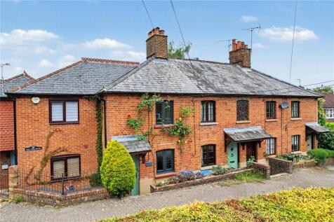 School Lane, Ewshot, Farnham, Hampshire, GU10