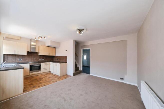3 bed Terraced for sale Image 6