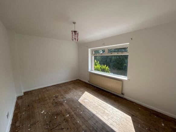 2 bed Semi-Detached to rent Image 8