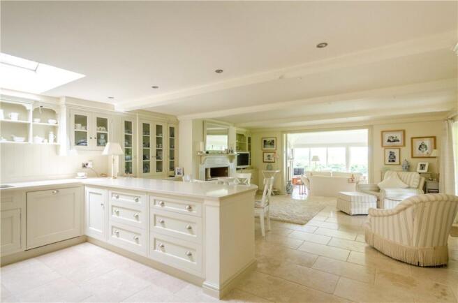 Kitchen/Living Space