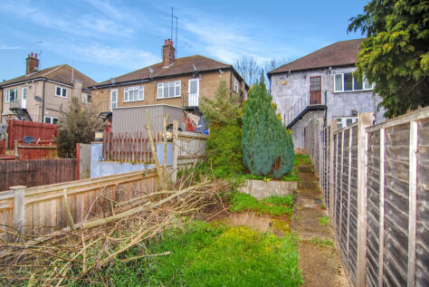 Godstone Road, Whyteleafe, CR3