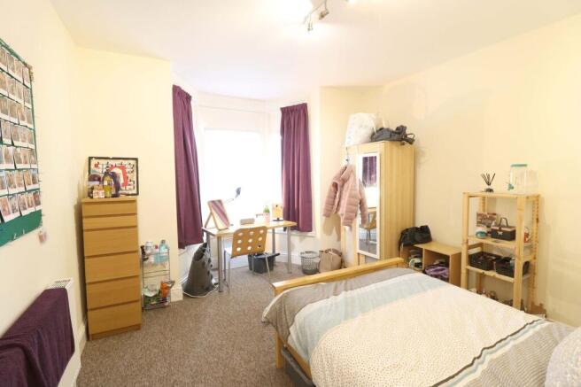 6 bed Terraced to rent Image 10