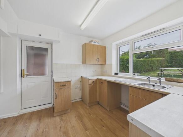 3 bed Semi-Detached for sale Image 2