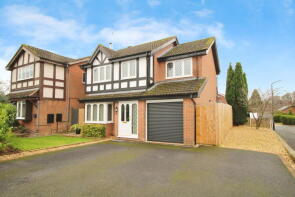 18, Whinchat Grove, Kidderminster DY10 4TJ