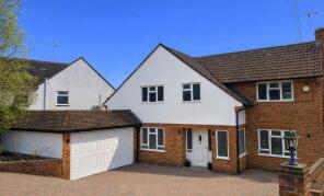 9 Pinecroft, The Uplands, Gerrards Cross SL9 7JQ