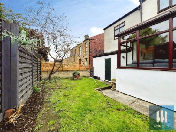 4 bed Detached for sale Image 8