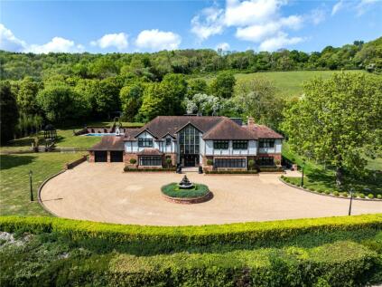 Pilgrims Way, Kemsing, Sevenoaks, Kent, TN15