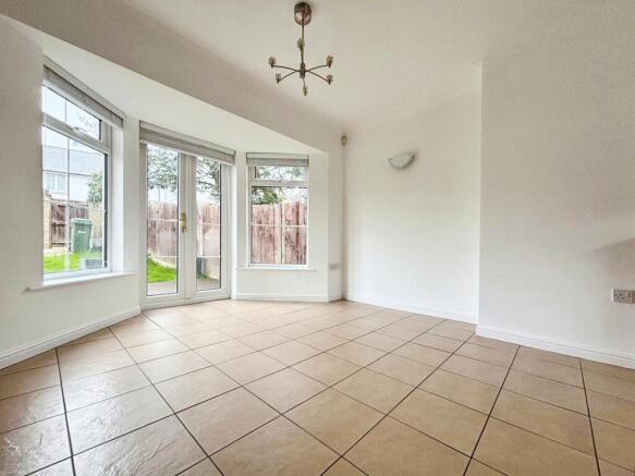 e43e45fa-Dinning 20r