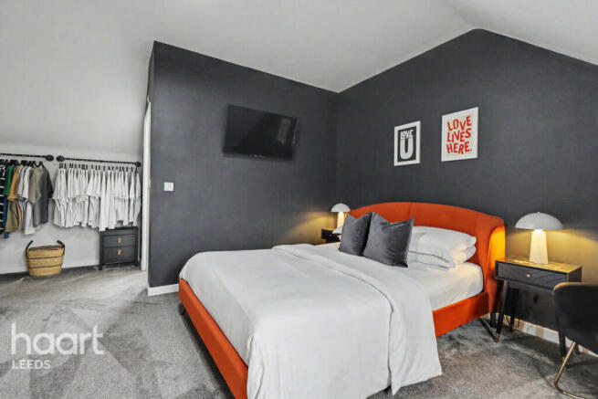 3 bed Semi-Detached for sale Image 12