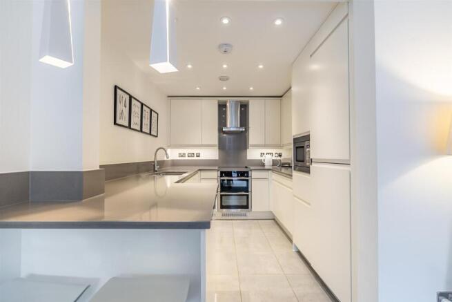 2 bed Duplex for sale Image 5