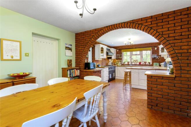 Dining/Kitchen
