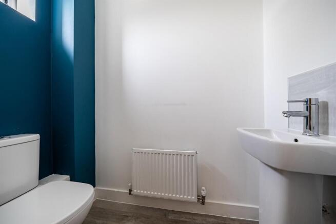 4 bed Town House for sale Image 9