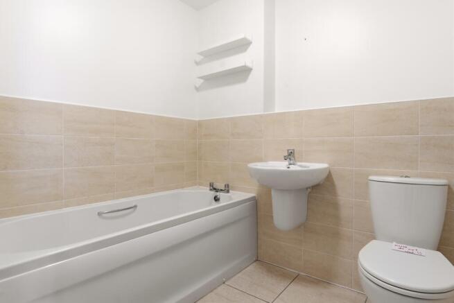 3 bed Semi-Detached for sale Image 11