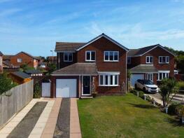 1, Beaufort Close, Christchurch BH23 4TD