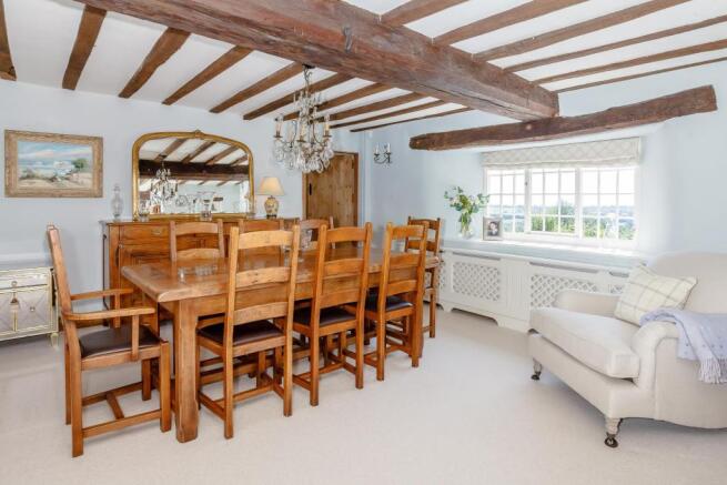 Sitting Room / Dining Room