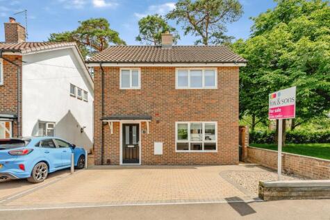 Warren Drive, Crawley