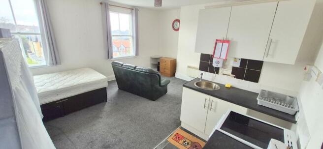 6 bed Block of Apartments for sale Image 7