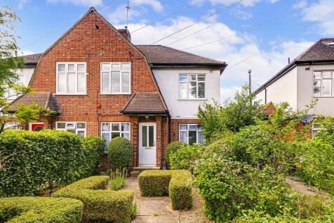 Speer Road, Thames Ditton, KT7