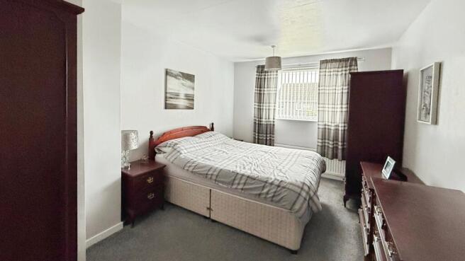 3 bed Semi-Detached for sale Image 7