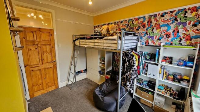 3 bed Terraced to rent Image 8