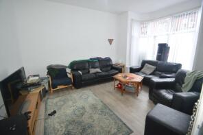 47, Brudenell Mount, Hyde Park, Leeds LS6 1HS