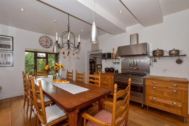 Kitchen/Breakfast Room