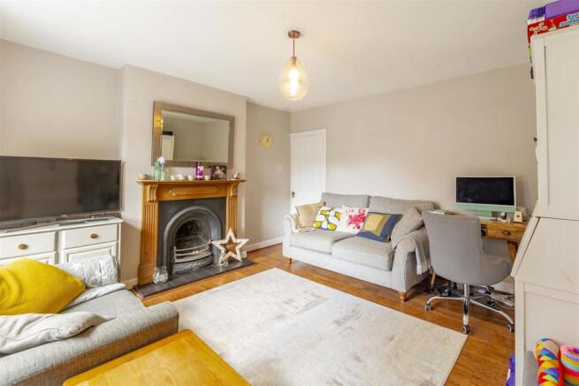 Lounge/Sitting Room