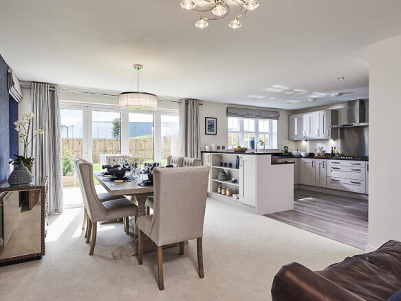 Spacious kitchen / dining / family room