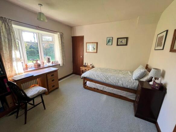 3 bed House for sale Image 7