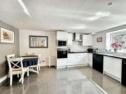 Harris Lane, Shenley, WD7